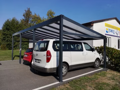 PROFI hliníkový přístřešek na auto, realizace 78