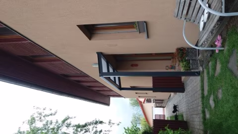 Hliníkový přístřešek nad dveře, realizace 34