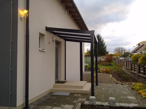 Hliníkový přístřešek nad dveře, realizace 41