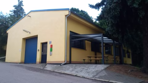 Hliníkový přístřešek nad dveře, realizace 59