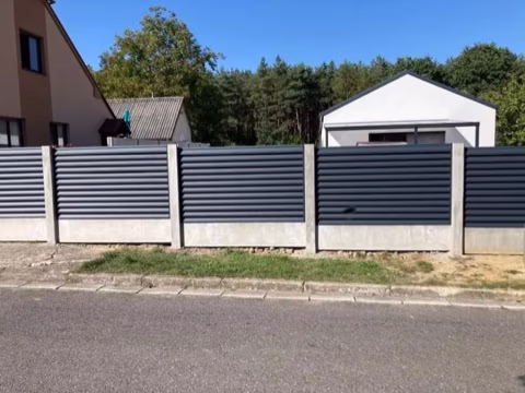 Hliníkový plot Lamela Z, realizace 10