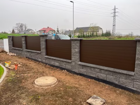 Hliníkový plot, realizace 98