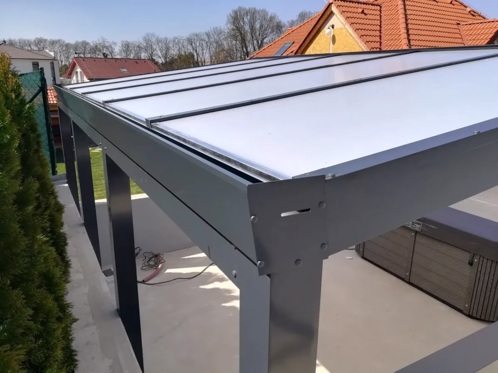 Hliníkový zahradní altánek ALcentrum. Jak to pomůže pasivnímu domu?