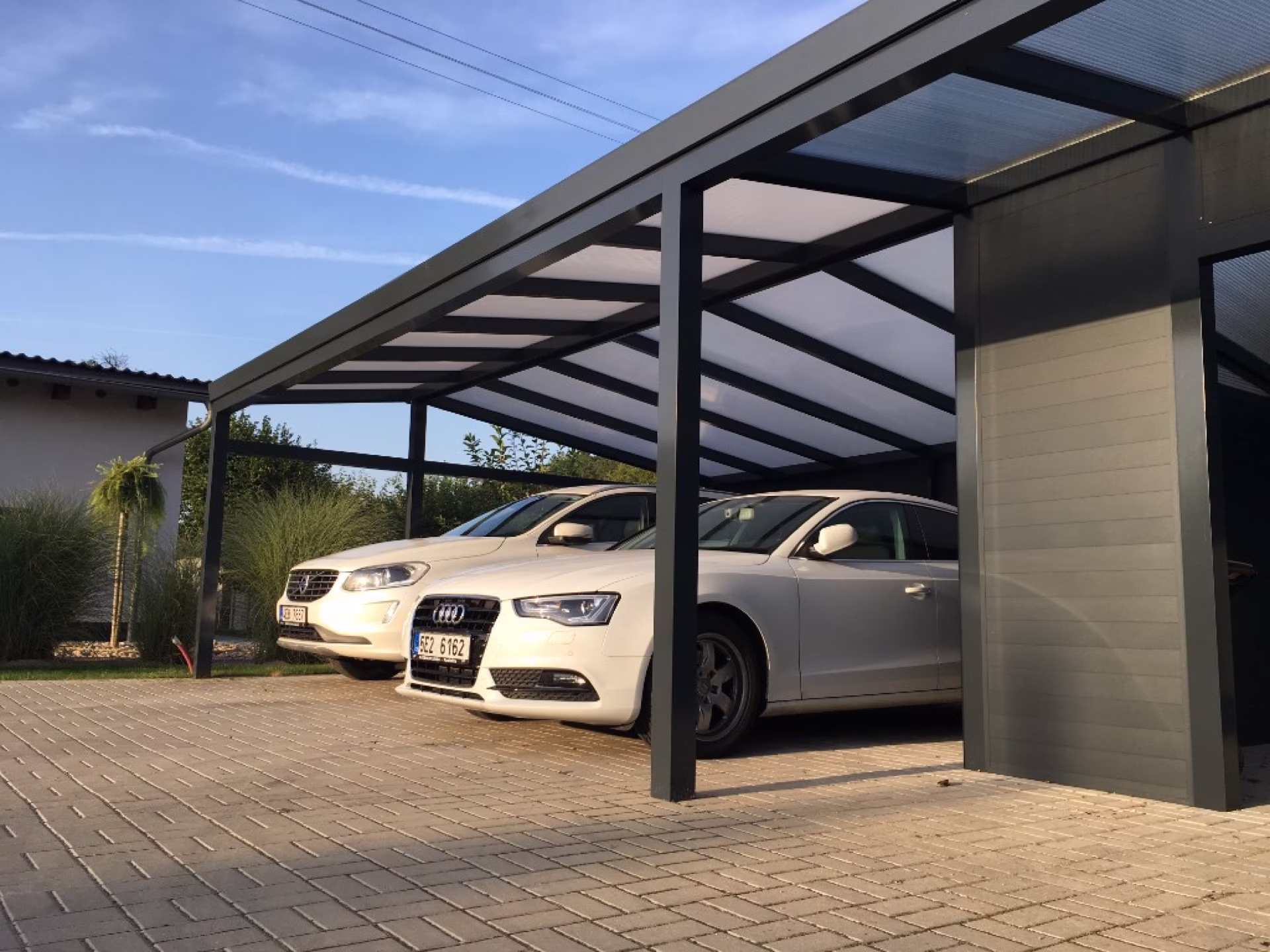 Hliníkový přístřešek na auto PROFI od ALcentrum, realizace 170