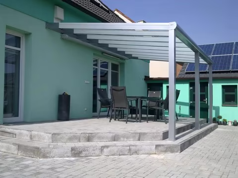 DELUXE hliníková pergola, realizace 1