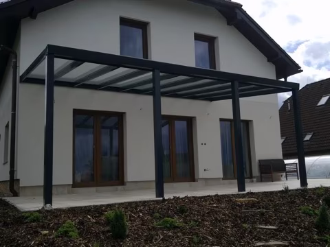 DELUXE hliníková pergola, realizace 11