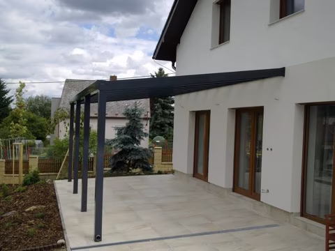 DELUXE hliníková pergola, realizace 25