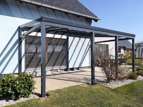 DELUXE hliníková pergola, realizace 70