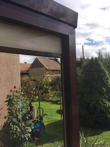 Stínění pro hliníkovou pergolu, realizace 49