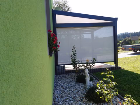 Stínění pro hliníkovou pergolu, realizace 65