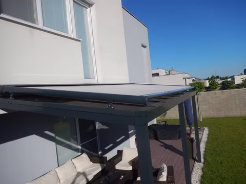 Stínění pro hliníkovou pergolu, realizace 68