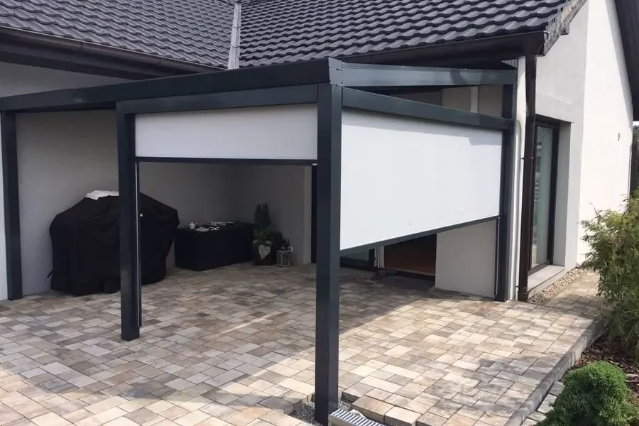 Stínění hliníkové pergoly od ALcentrum